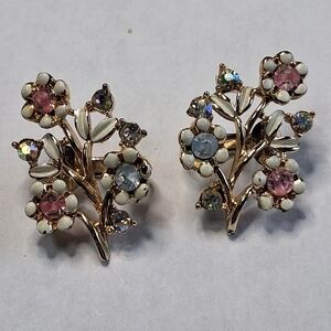 Vintage Coro White Flower Earrings Clip On Colored Rhinestones Signed Retro